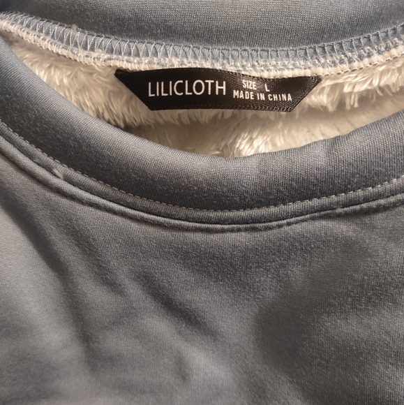 Fuzzy sweatshirt - Picture 5 of 6